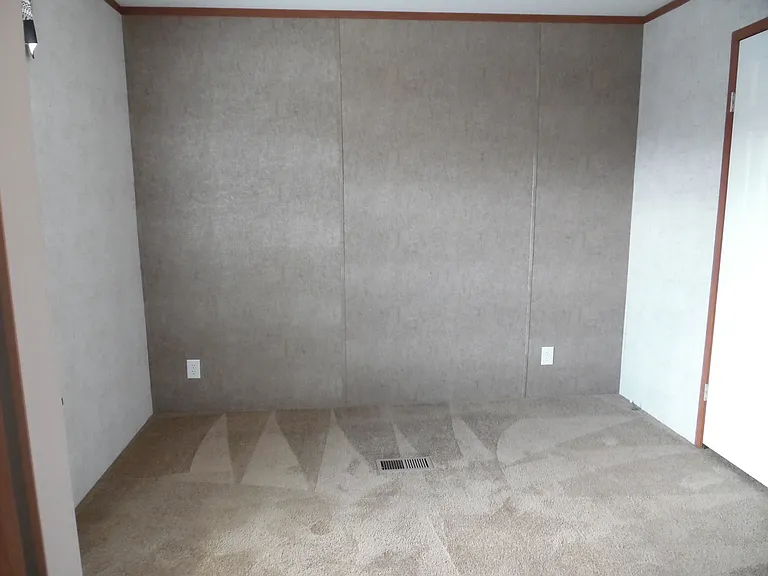 6500 S Division Ave — Photo 19