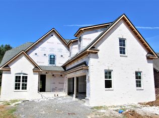 135 Neecee Dr #18-C, Smyrna, TN 37167