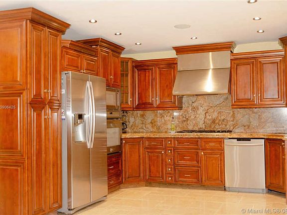 5th image of 8690 NW 28th St