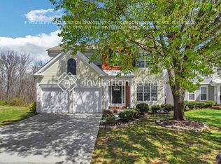 8848 Challenger Dr, Charlotte, NC 28213