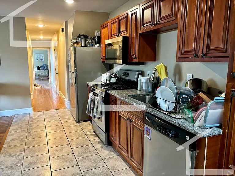 93 Glen St #2 — Photo 23