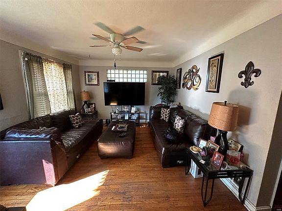 2nd image of 5615 Gatesworth Ave