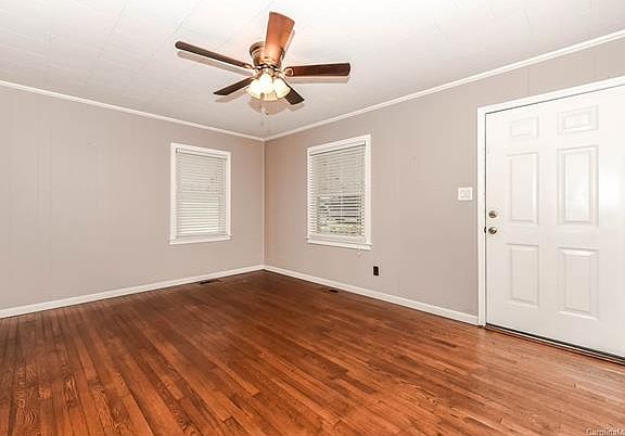 3rd image of 216 Myers St #15
