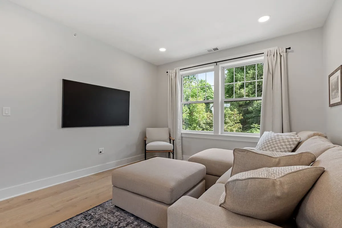 1 bed, 900 sqft, $3,000 — Photo 4