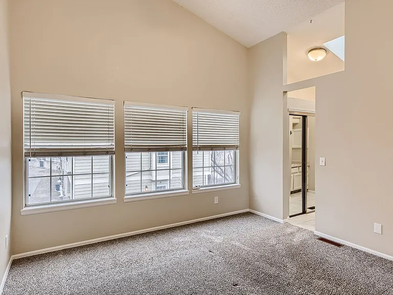 319 W Jamison Cir #17 — Photo 14