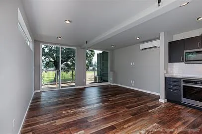 245 N 7th St — Photo 3