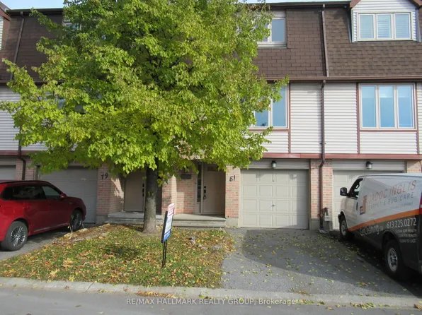 81 Lightfoot Pl, Ottawa, ON K2L 3M1