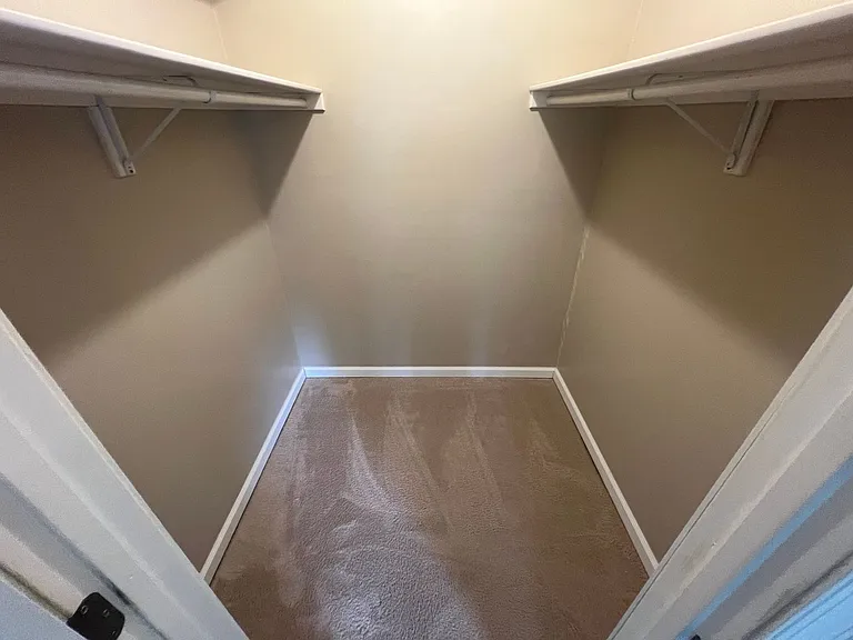 421 Brian Ave — Photo 10