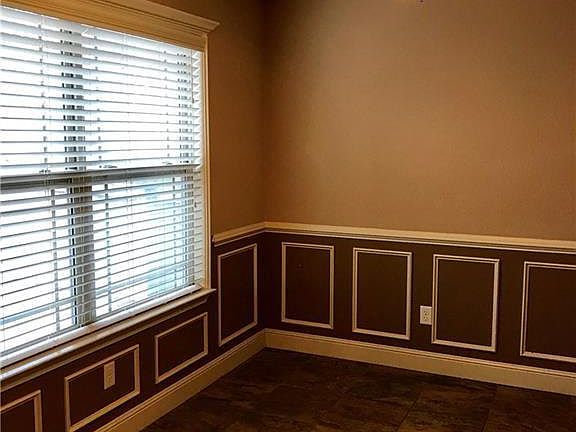 4th image of 1 Craston Cir
