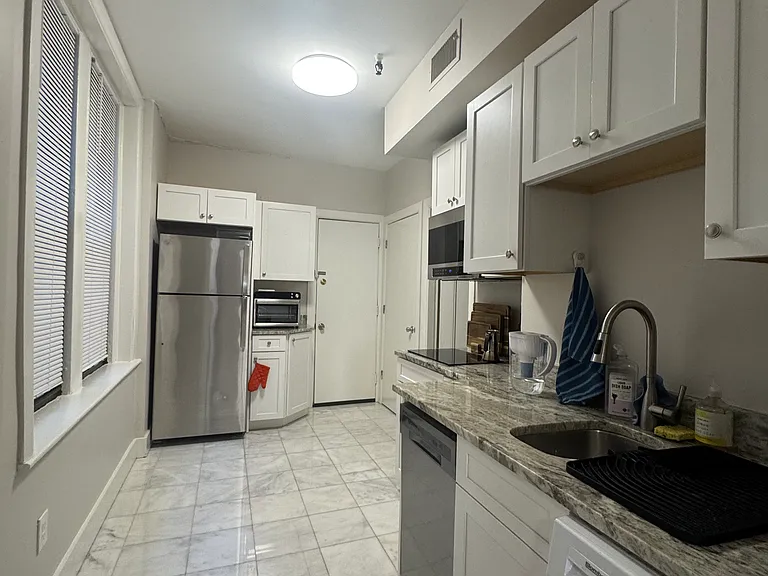 907 Boylston St #21 — Photo 6