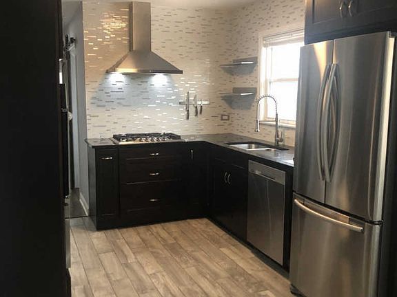 3rd image of 4951 W Foster Ave #2