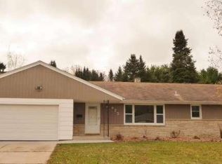 825 Redwood St, West Bend, WI 53095