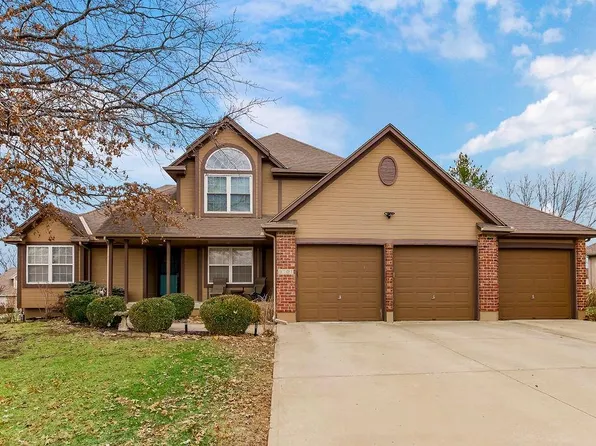 3101 SW Shrout Creek Dr, Blue Springs, MO 64015