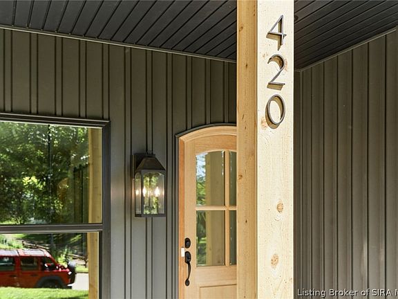 4th image of 420 E Charlestown Avenue
