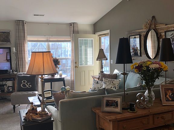 4th image of 904 Eagle Dr #78