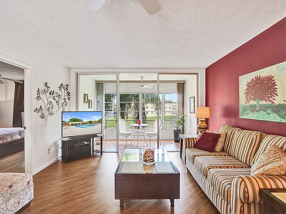 4th image of 6051 NW 61st Avenue #202