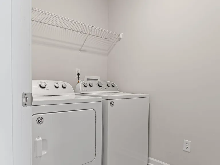 912 Newburn Dr — Photo 27