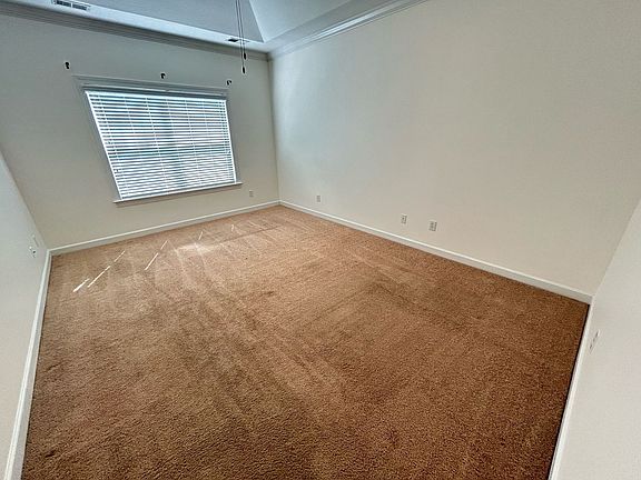 5th image of 519 House Wren Ln