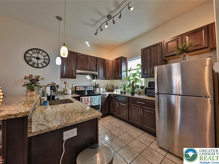 328 Polk 3rd Loop #3RD FLOOR — Photo 4