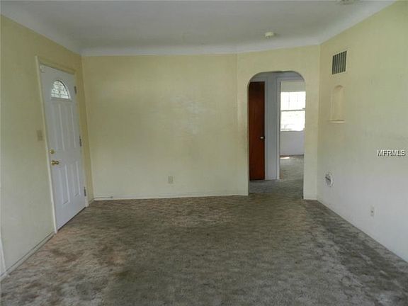 5th image of 801 W Harbor Dr S