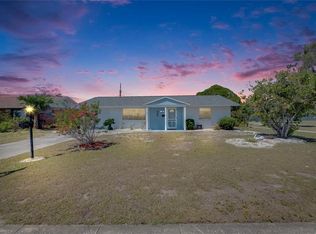 1112 Cherry Hills Dr, Sun City Center, FL 33573