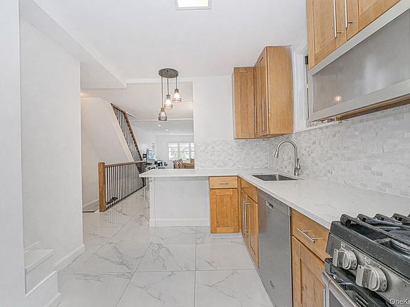 5th image of 1494 E 53rd Street