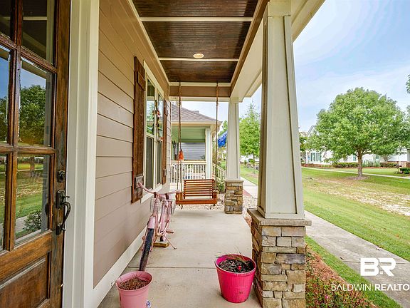 3rd image of 1119 Pink Poppy Ln
