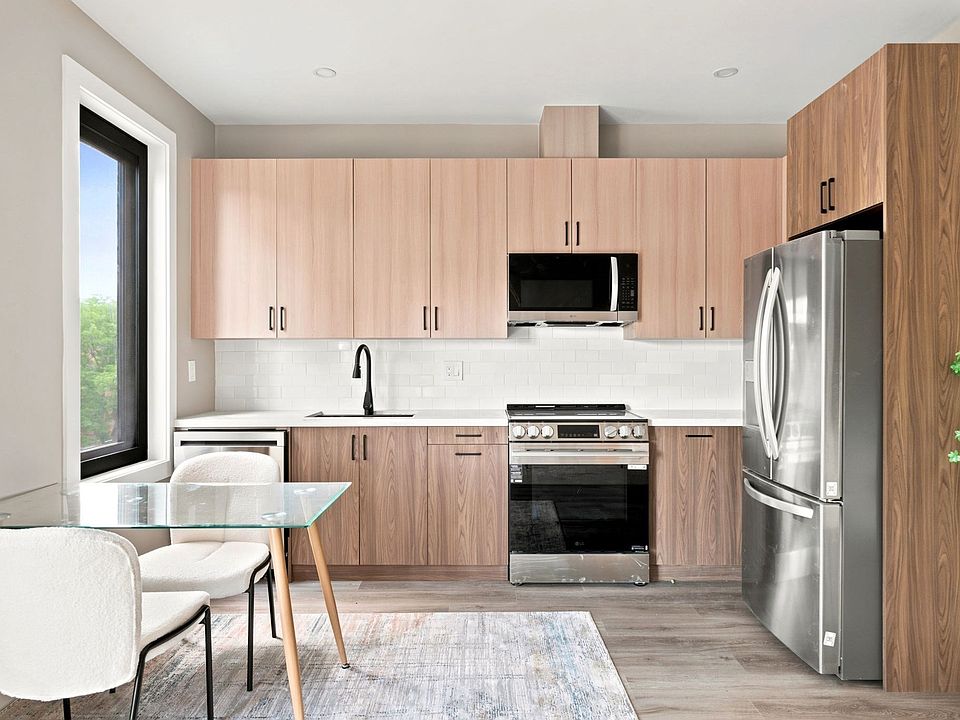 1st image of 75 Maywood St #5