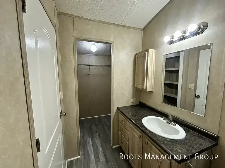 101 Stoney Creek Dr #15 — Photo 24