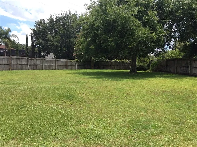 636 Darkwood Ave — Photo 16