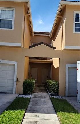 2nd image of 2919 Crestwood Ter #5103