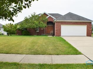 807 Challenger Memorial Dr, Woodville, OH 43469