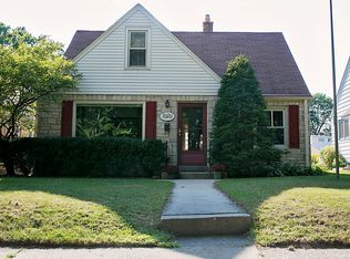 2929 N 79th St, Milwaukee, WI 53222