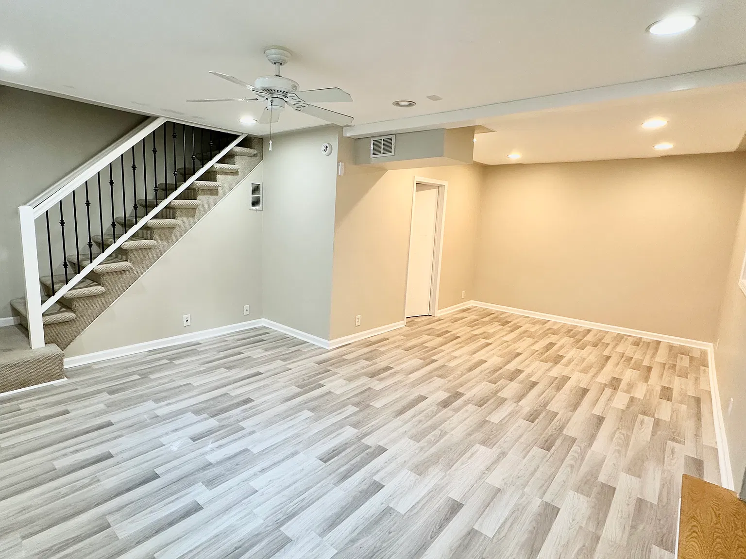 1156 Willivee Dr — Photo 4
