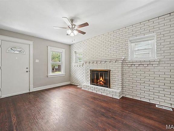 5th image of 7619 Fairham Ave