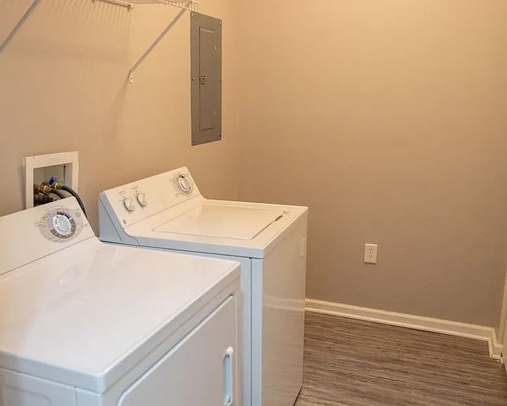 3848 Carberry Dr — Photo 7