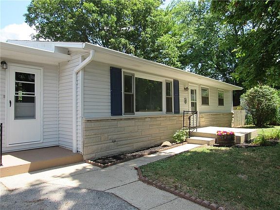 2nd image of 5 Eastgate Dr