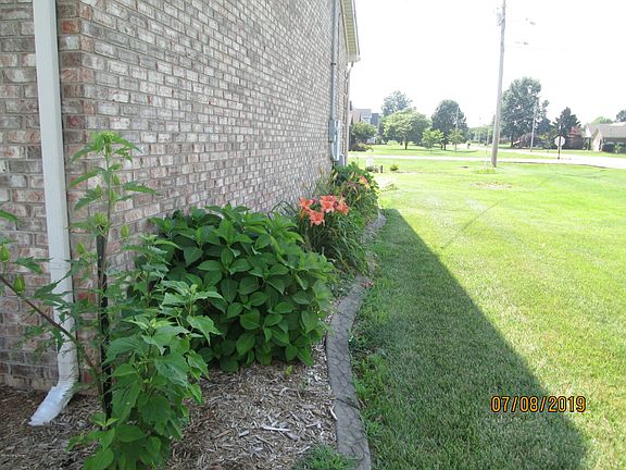 5th image of 370 Highland Springs Dr