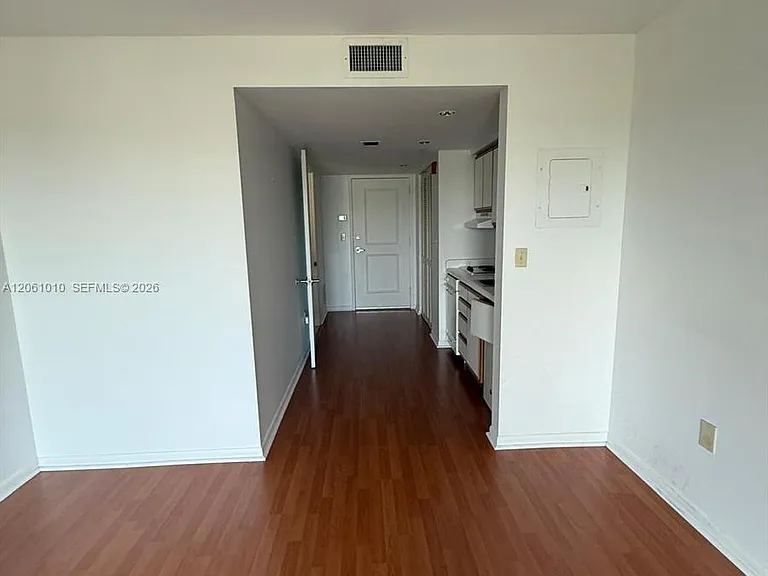 5737 SW 72nd St #5737 — Photo 6