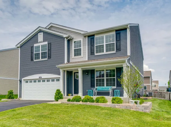 876 Sterling Heights Dr, Antioch, IL 60002