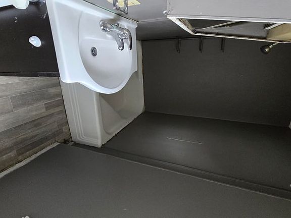 3rd image of 105 Ball St #1