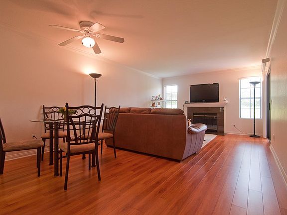 5th image of 12063 Alta Carmel Ct Unit 163