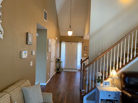 4th image of 3049 Lincoln Log Way