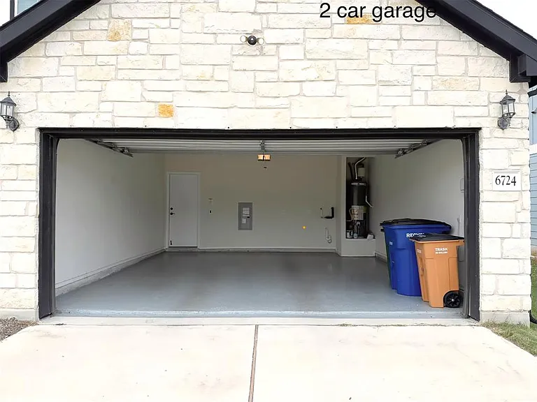 6724 Ellsworth Walk — Photo 4