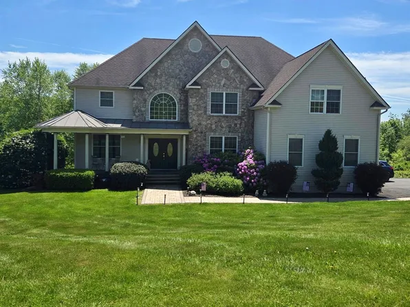 15 Christina Way, Milton, NY 12547