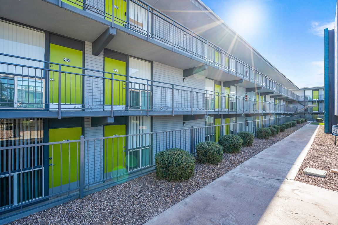 Seventh Apartments Exterior