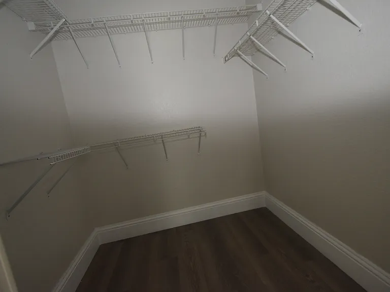 609 Island Place Way — Photo 9