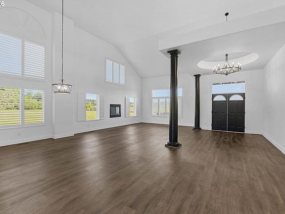 4th image of 475 Curry Rd
