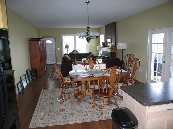 dining/living room