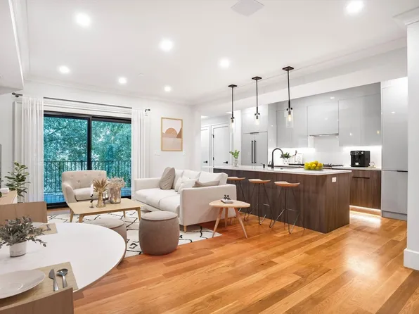 31 Mercer St #2, South Boston, MA 02127